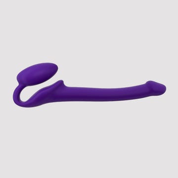 strap-on-me bendable violett strap-on dildo unten amorana