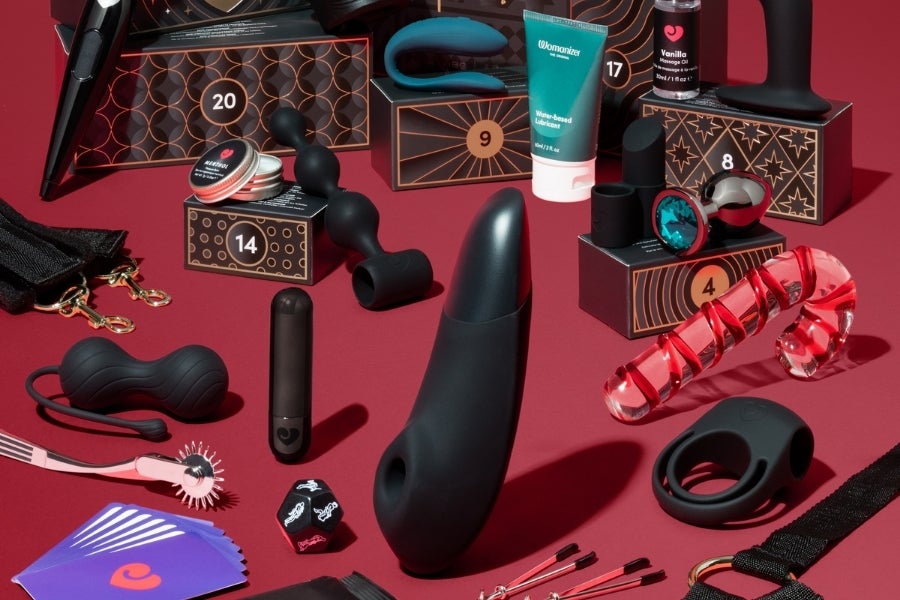 Calendrier de l'Avent érotique 2026 : toys, accessoires et produits de soin haut de gamme signés Amorana Sextoys haut de gamme et accessoires sensuels issus du calendrier de l'Avent Deluxe 2026 d'Amorana
